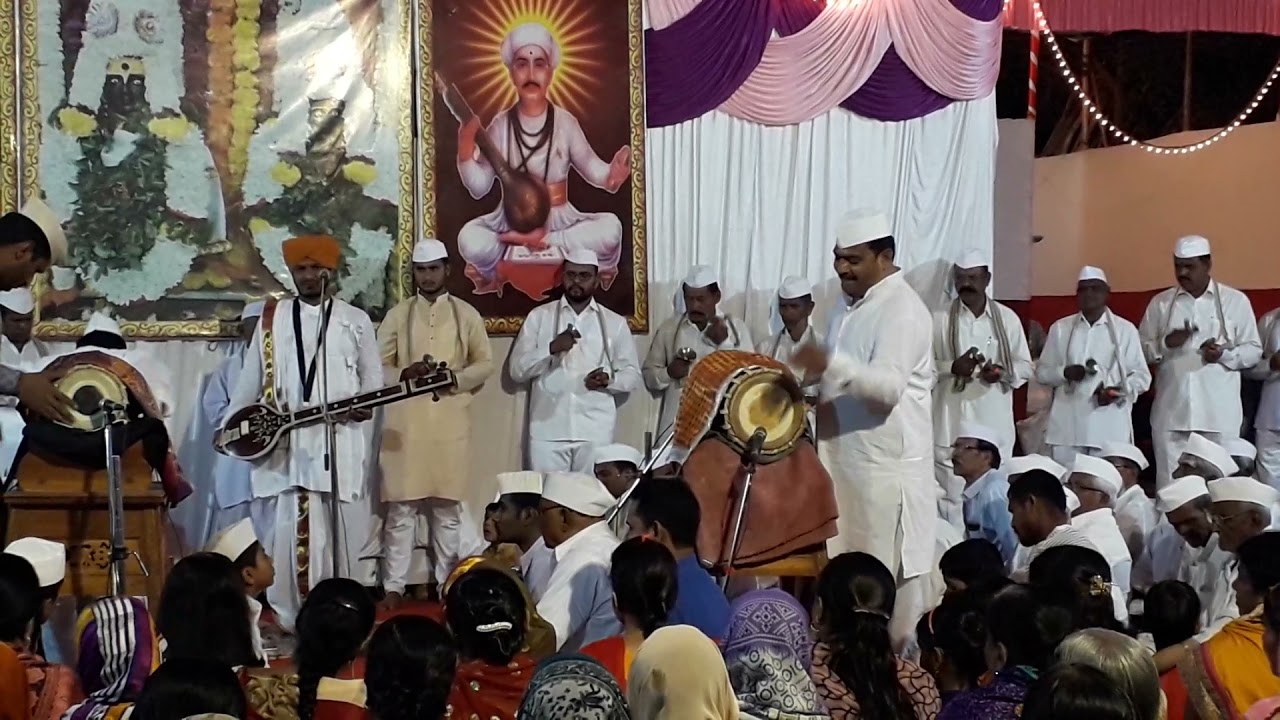 Samajbhushan H.B.P. Shantaram Maharaj Nimhan. Mridanga-*Uddhav Gole Prasad Jadhav.*