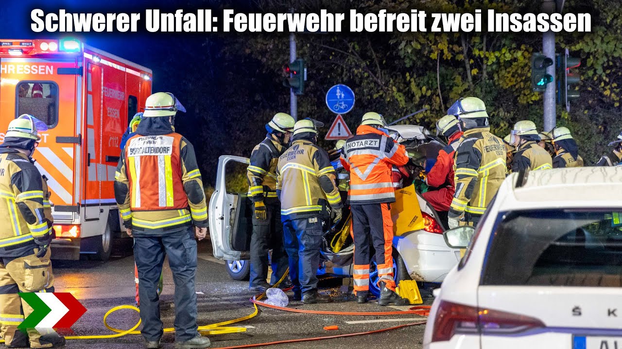 Schwerer Unfall: Feuerwehr befreit zwei Insassen