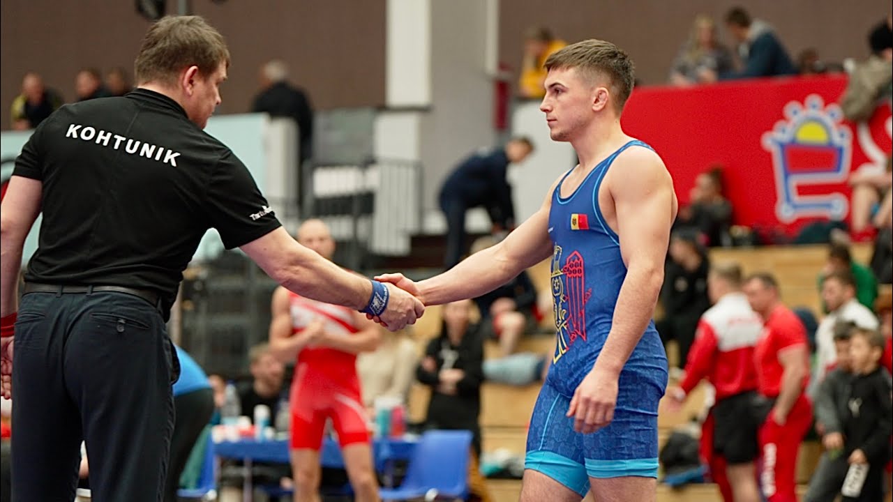 Oleksandr Kosyntsev (EST) vs Pavel Graur (MLD) 70kg. Freestyle men wrestling.
