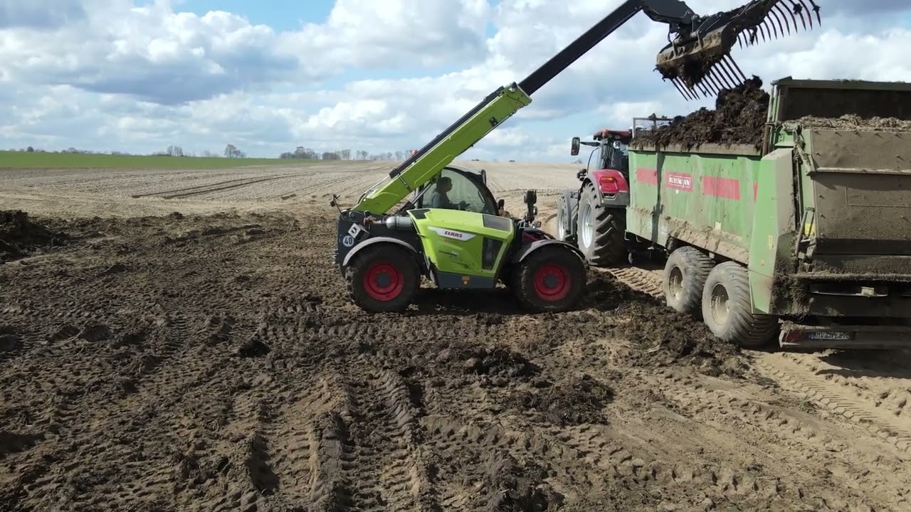 Claas Scorpion 741/Case Optum 300 CVX/Dung Streuen