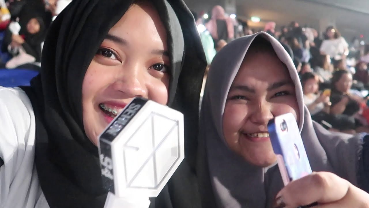 PUTDEL - #VLOG23 EXO CONCERT! Nonton Konser dinegara Orang?