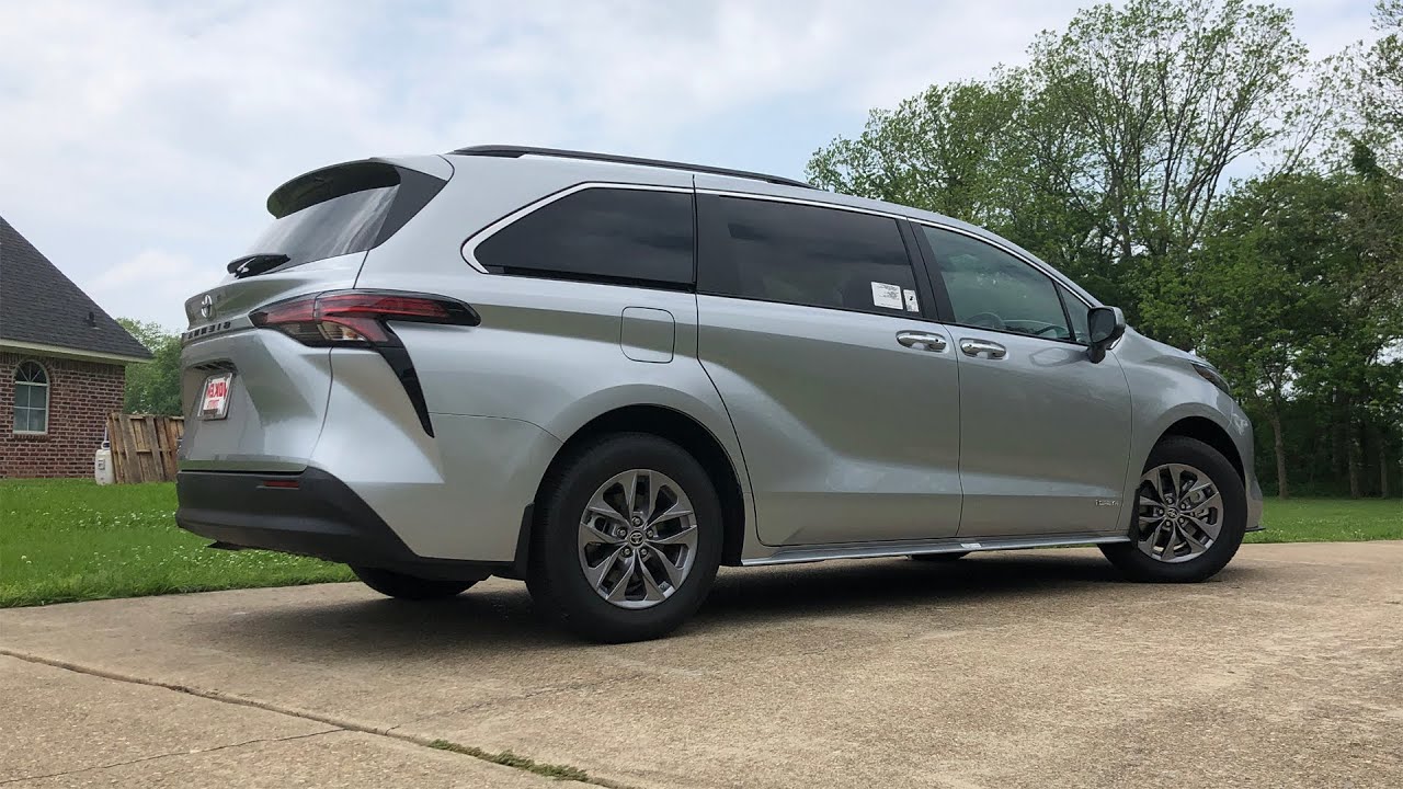 2021 Toyota Sienna XLE Review, Tour, And Test Drive
