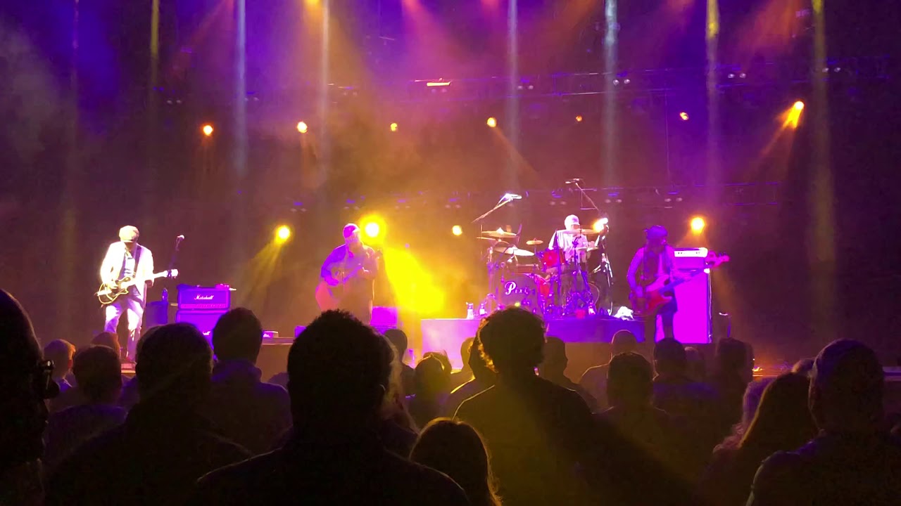 The Pixies – In the Arms of Mrs. Mark of Cain, Live in Des Moines, IA (3/28/2019)