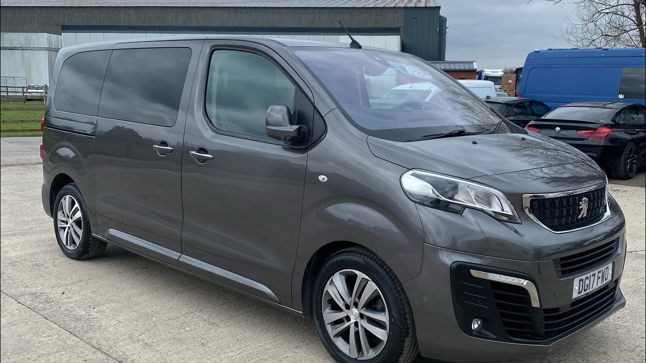 Peugeot Traveller DG17FWO