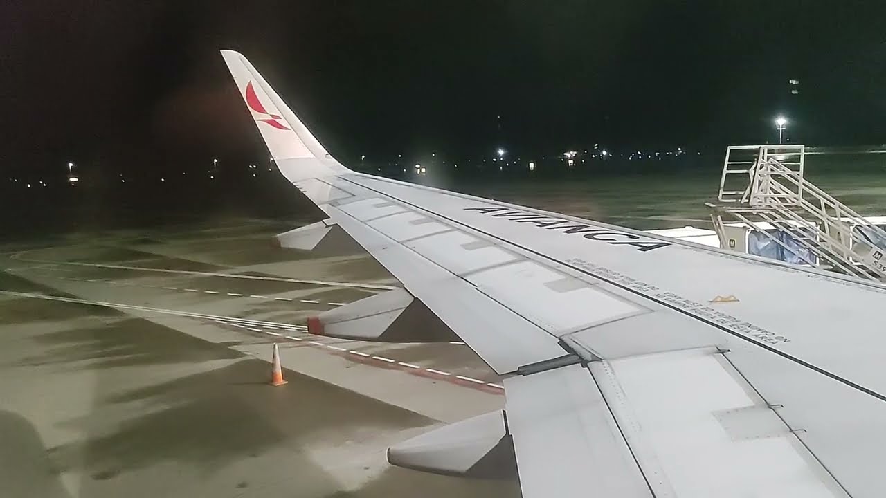 Despegue aeropuerto de Cali - Avianca