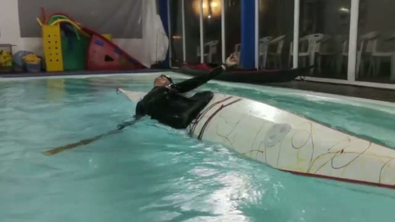 Inuit Traditional Kayak School Progressi Allievi  Eskimo Roll