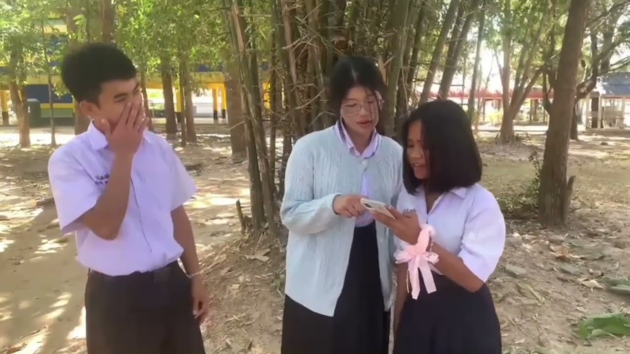 ออนไลน์ ออฟไลน์ โปรเจ็คจบหนังสั้นวิลัยเทคนิคนครอุบลราชธานี