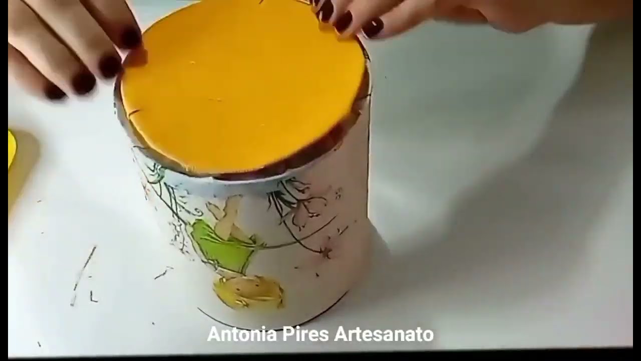 DIY tem latas em casa ? olha essa ideia com tecido que estampei !!! Faça você mesmo !!