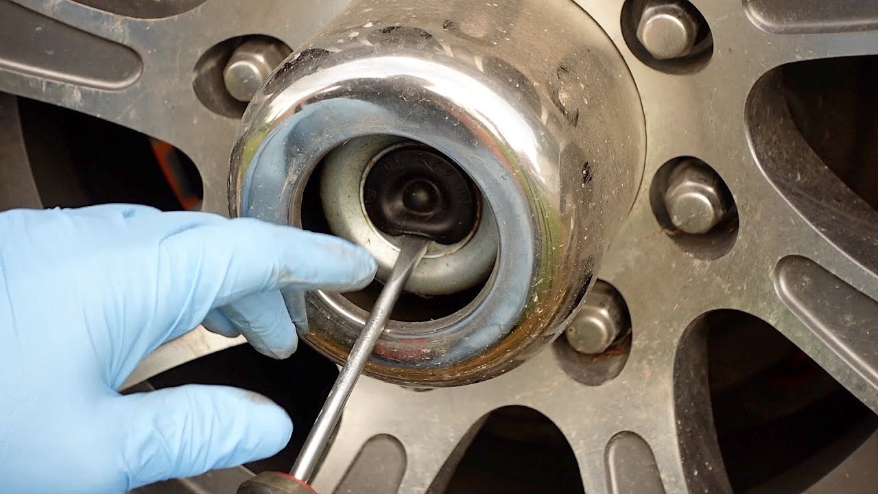 RV EZ Lube Wheel Bearing Grease Method that WON'T BLOW OUT REAR SEAL