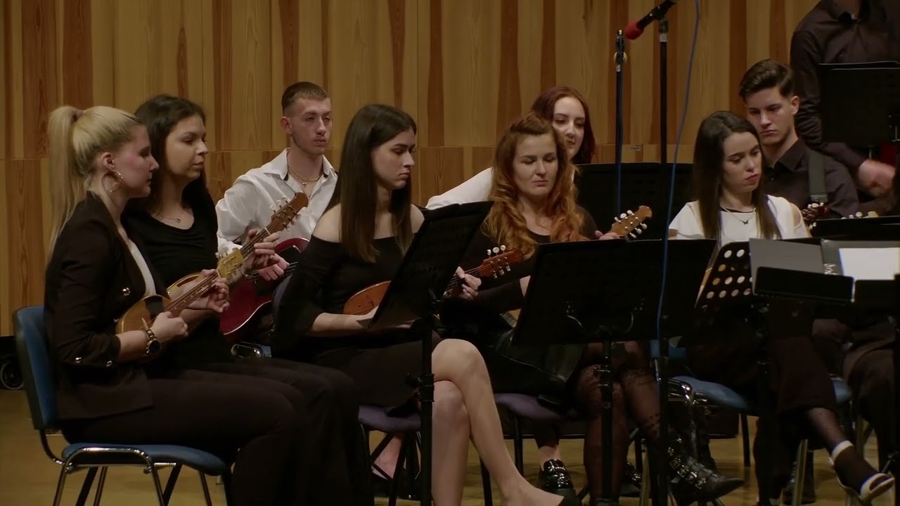 Tambura&scaron;ki orkester KUD Oton Župančič Artiče
