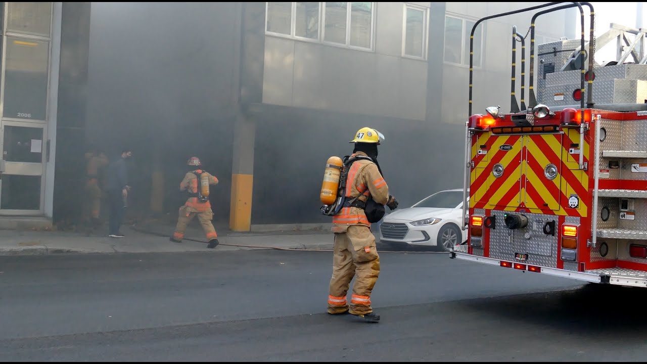 Incendie | Fire | Les pompiers arrivent | Firefighters are coming | Plessis & Ontario, MTL |20211101