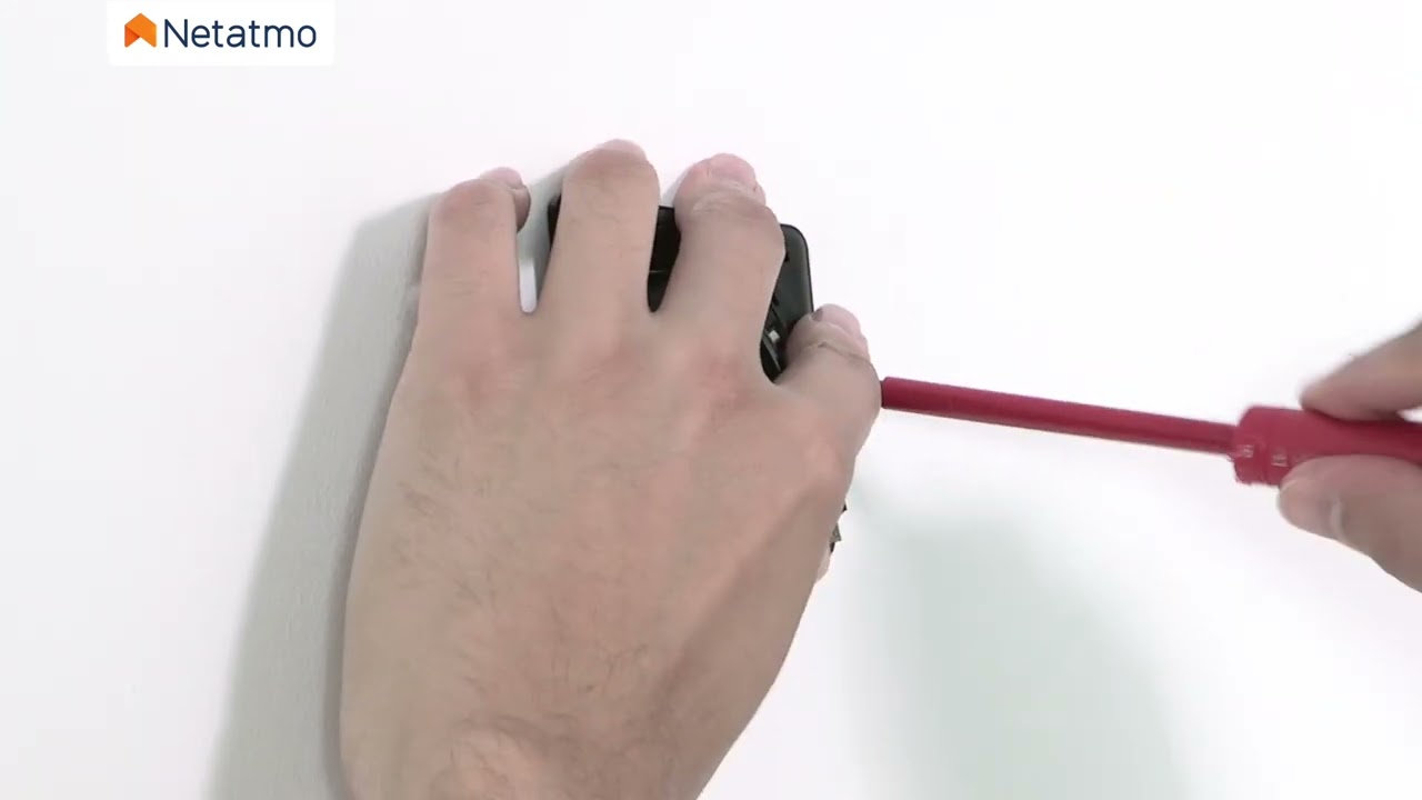 Comment installer vous-même votre Caméra Intérieure Advance Netatmo dans une boite d'encastrement