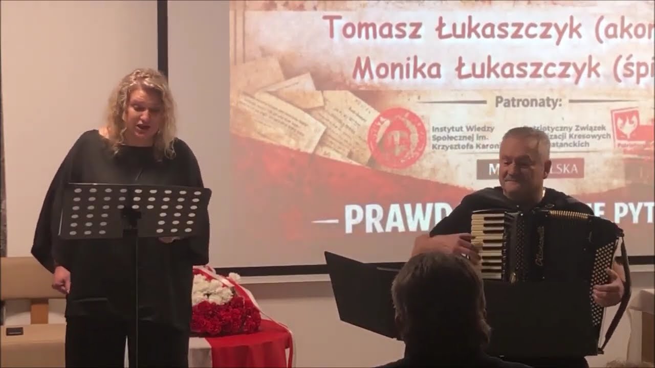 'Polesia czar', tango (J.A. Kostecki) -  Monika Łukaszczyk (śpiew) i Tomasz Łukaszczyk (akordeon)