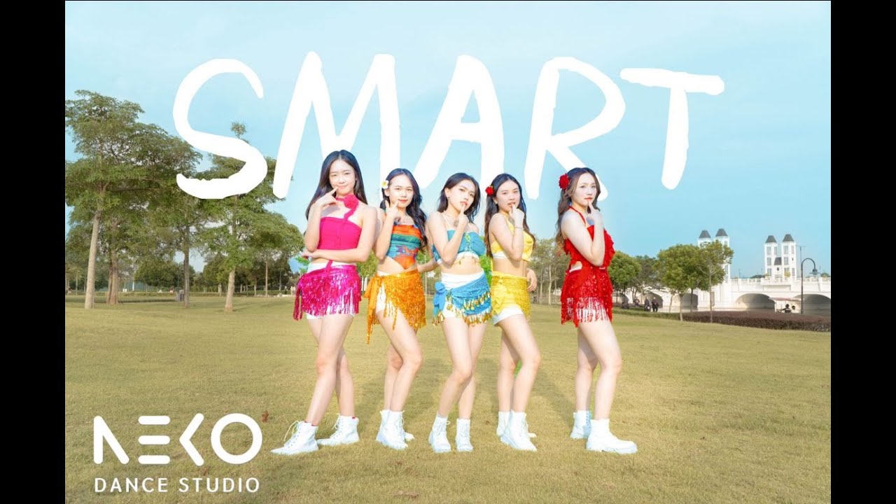 LE SSERAFIM (르세라핌) - “Smart