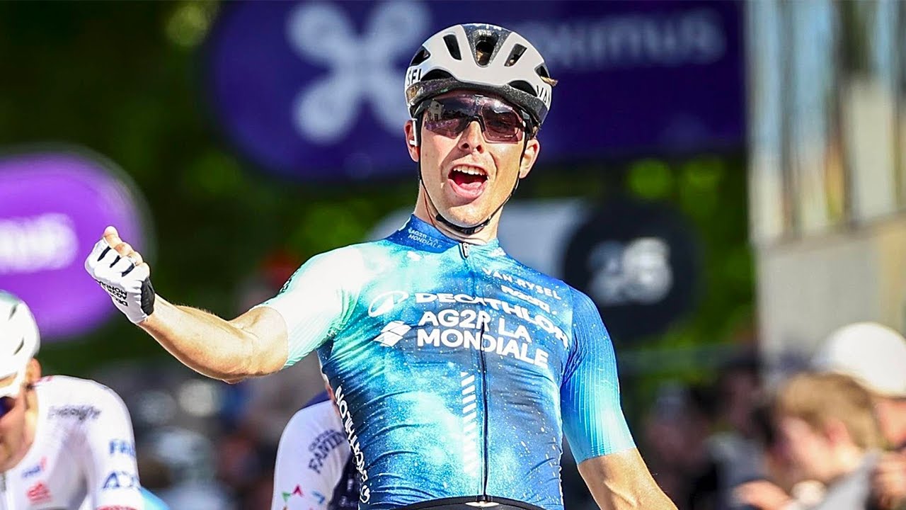 GP DU MORBIHAN - La brillante victoire de Beno&icirc;t Cosnefroy au sprint