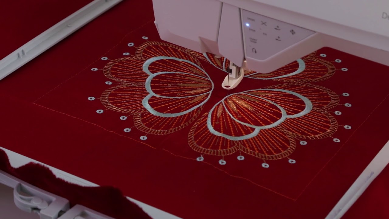 DESIGNER BRILLIANCE™ 80 - deLuxe™ Stitch System