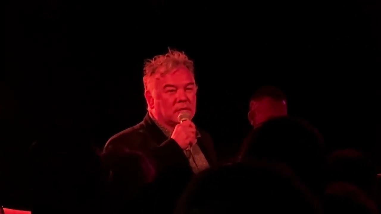 Eight Pictures (The Go-Betweens cover), Stewart Lee, Lindy Morrison & The Girl with the Replaceable