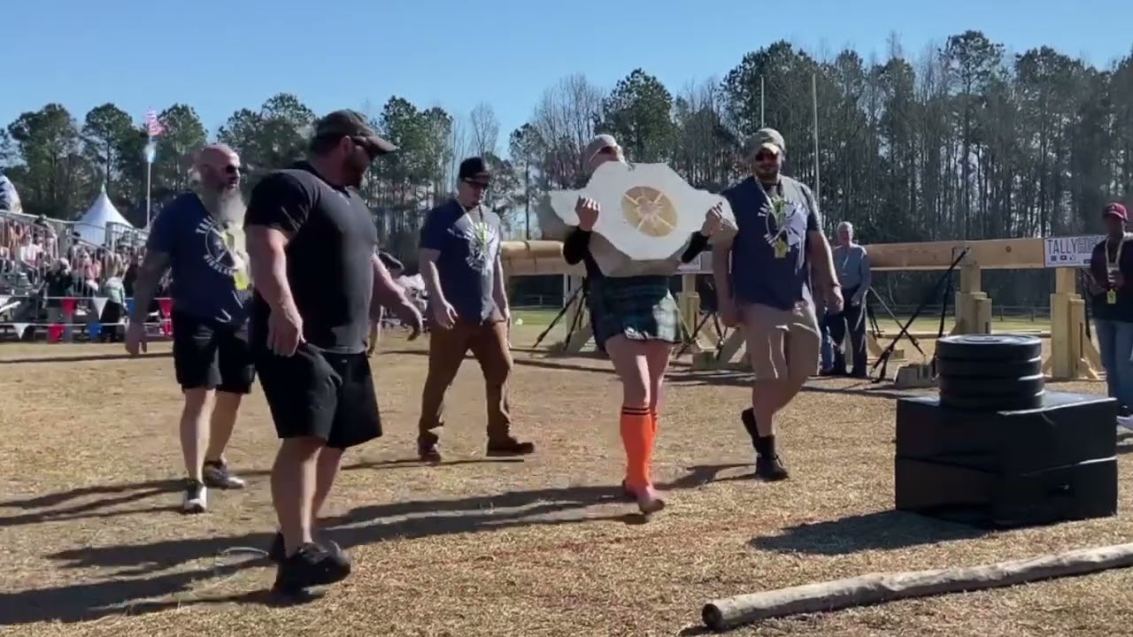 Clan Campbell's Janine Tesserzik Dominates the Tallahassee Highland Games!