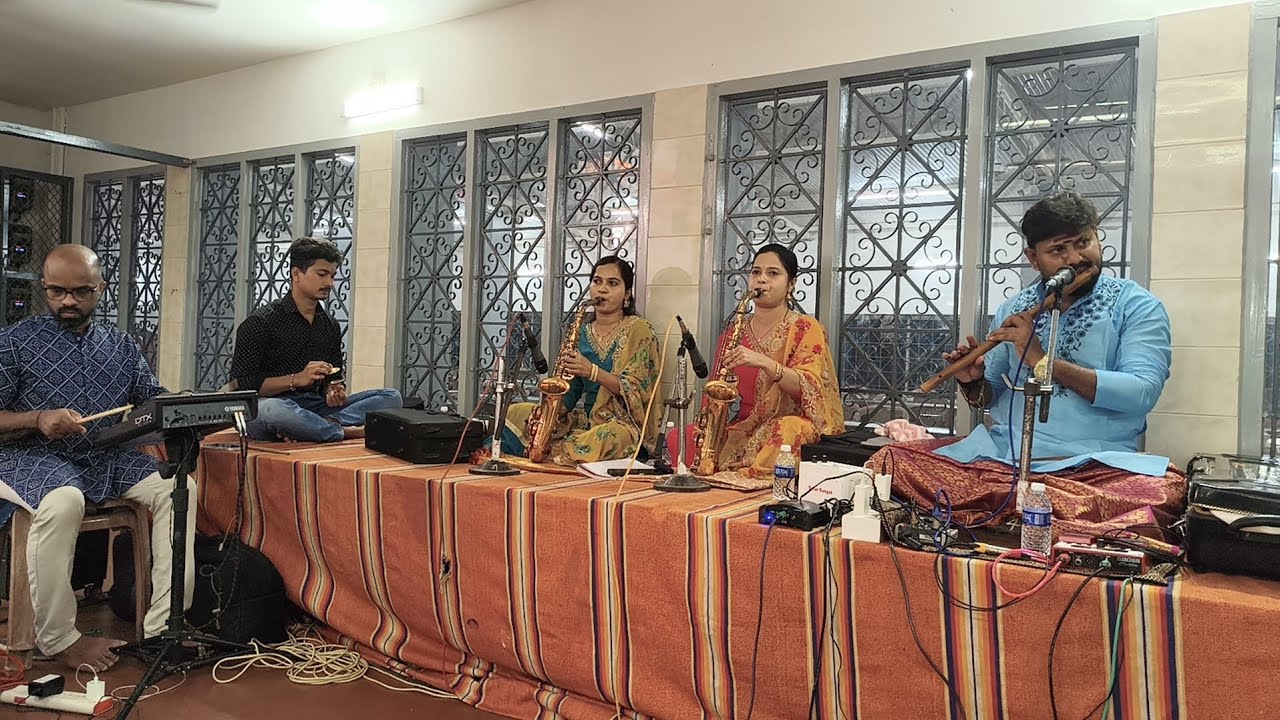 ಕೃಷ್ಣ ಎನಬಾರದೇ - krishna enabarade | Dasara pada | Amrutha devadiga & aishwarya devadiga #divotional 