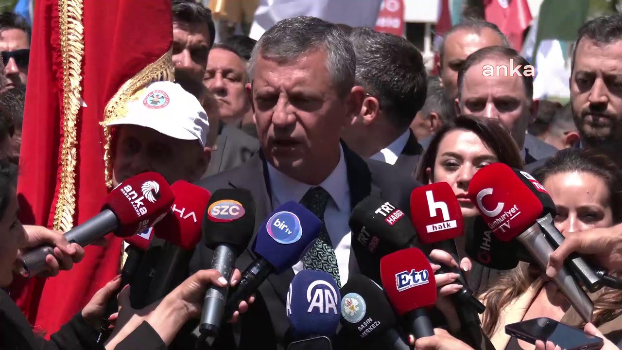 CHP Genel Başkanı Özgür Özel, Soma Belediyesi'nde