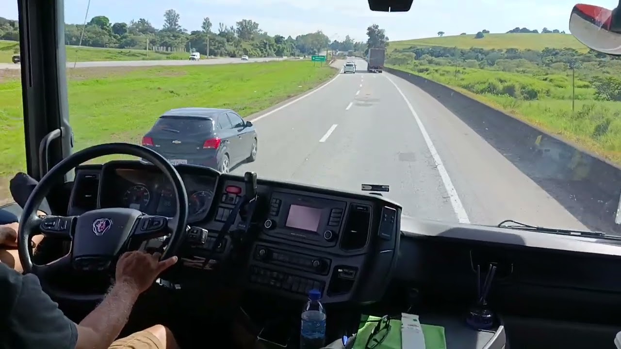 EP94/FEV/26 FERNÃO DIAS BR 381 SEGUINDO O FLUXO DE CARNAVAL 