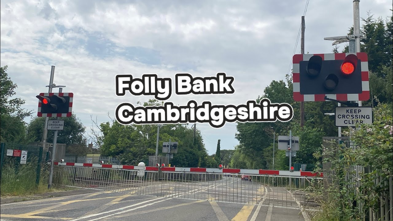 Folly Bank (Peakirk) Level Crossing (Cambridgeshire) 21-06-2025