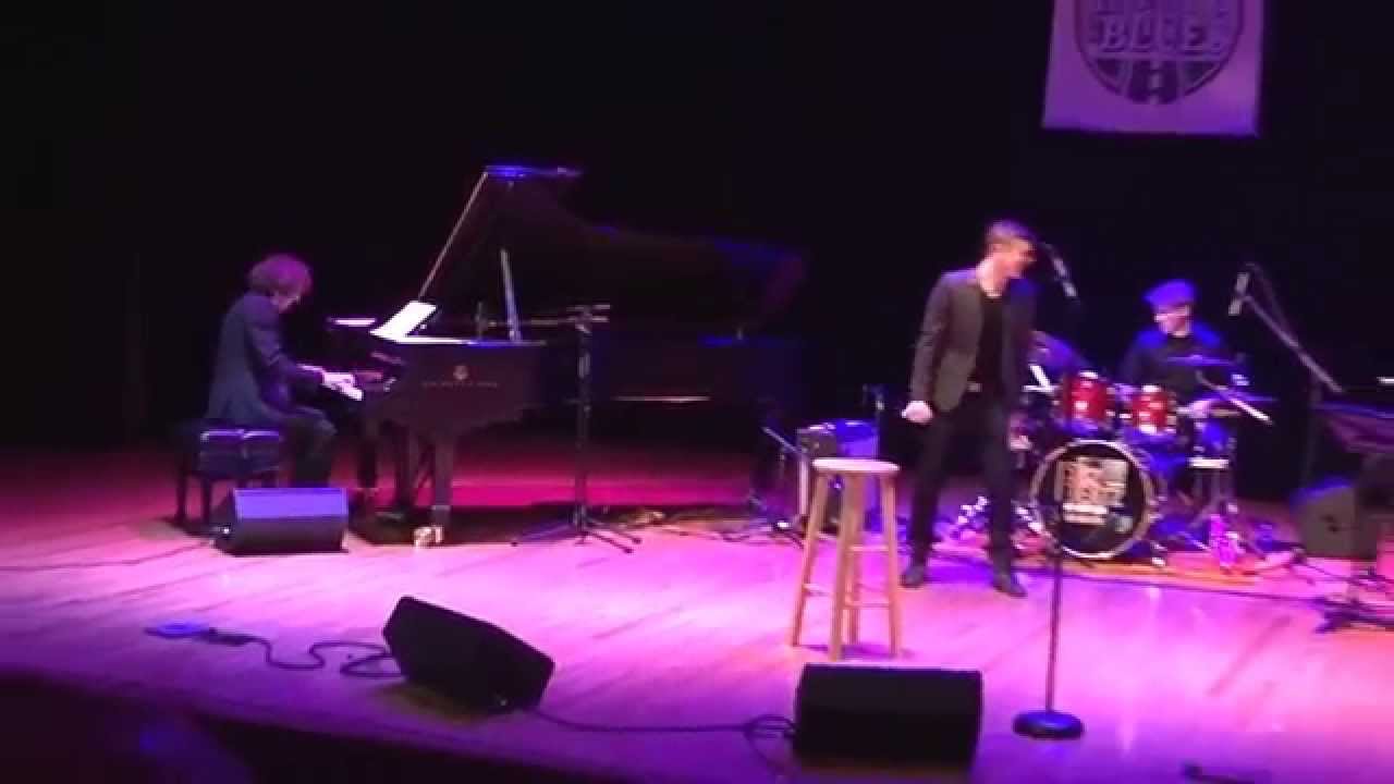 Von Smith performs The House of the Rising Sun  in Lancaster, PA -- Feb. 6 & 7, 2015