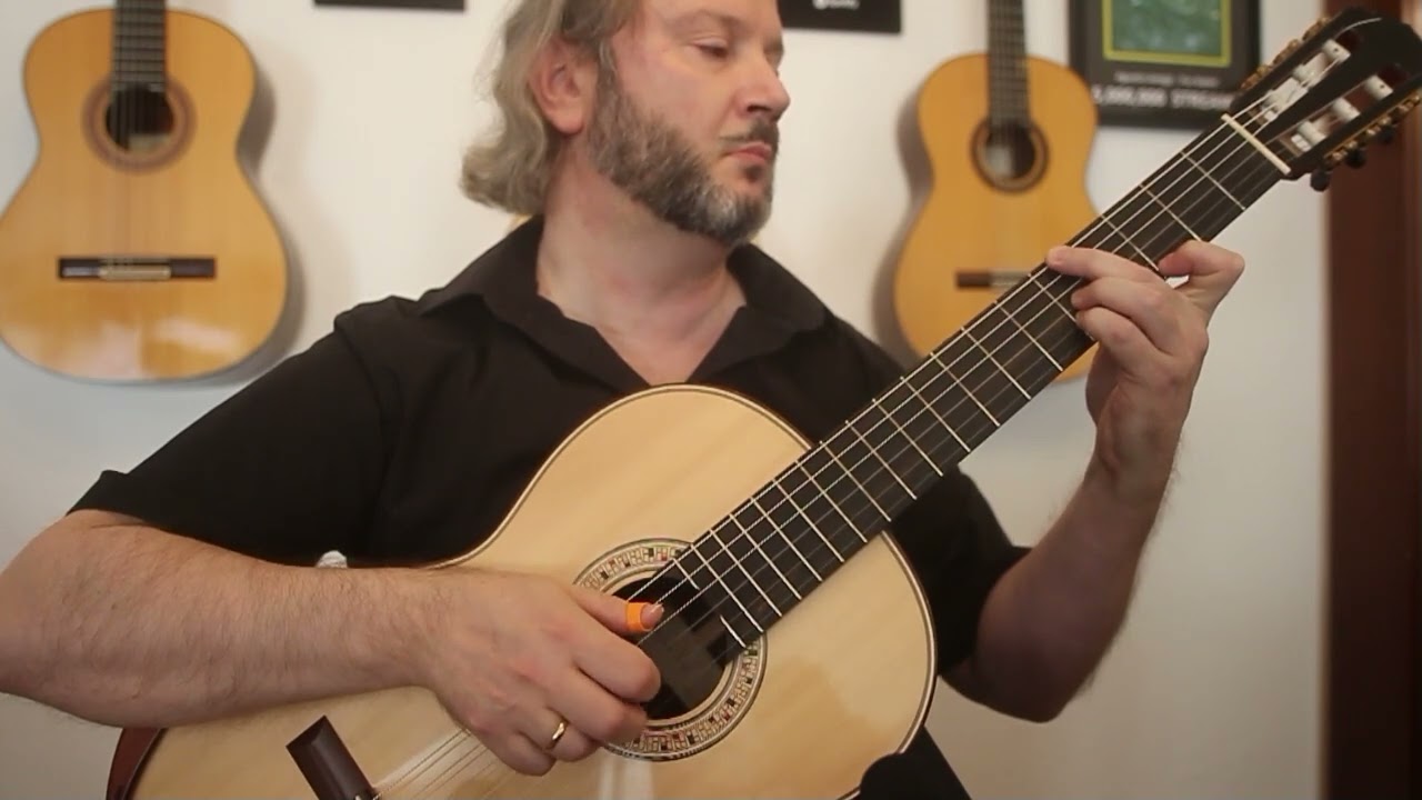 Agustín Amigó - "Reue" (Original) - Solo Guitar