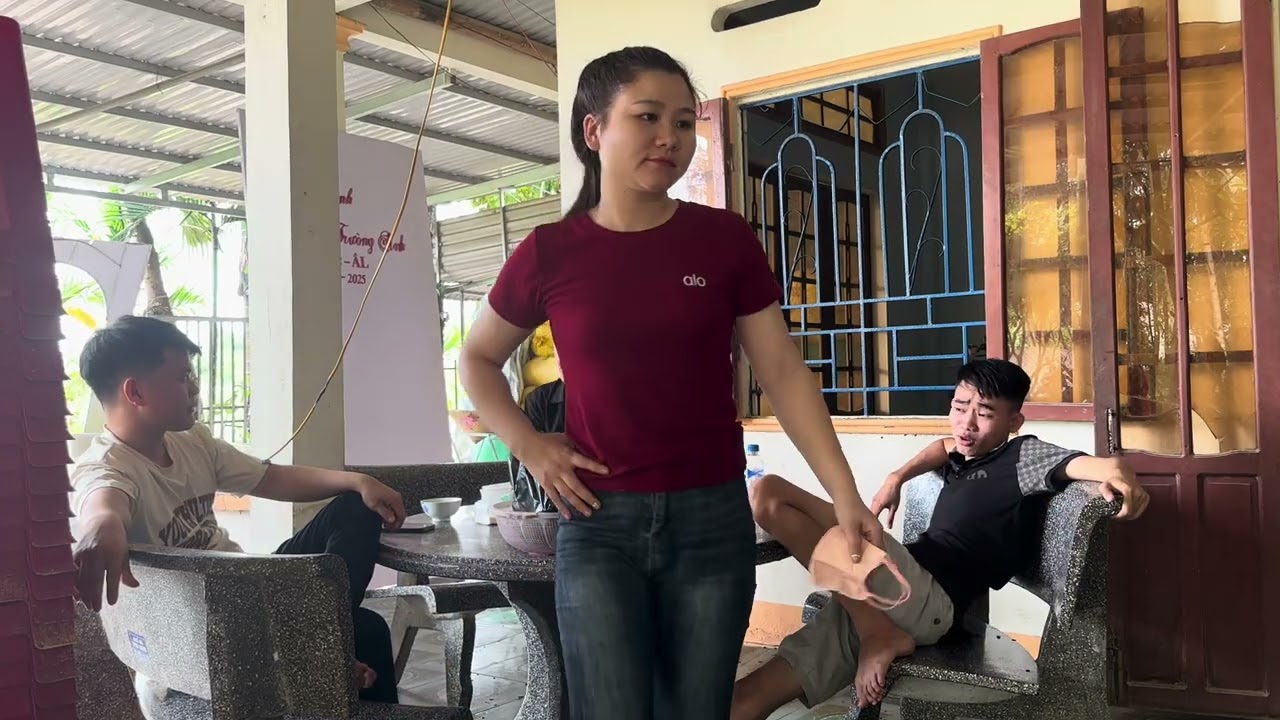 Cuộc sống gia đình giản dị nơi quê nhà
