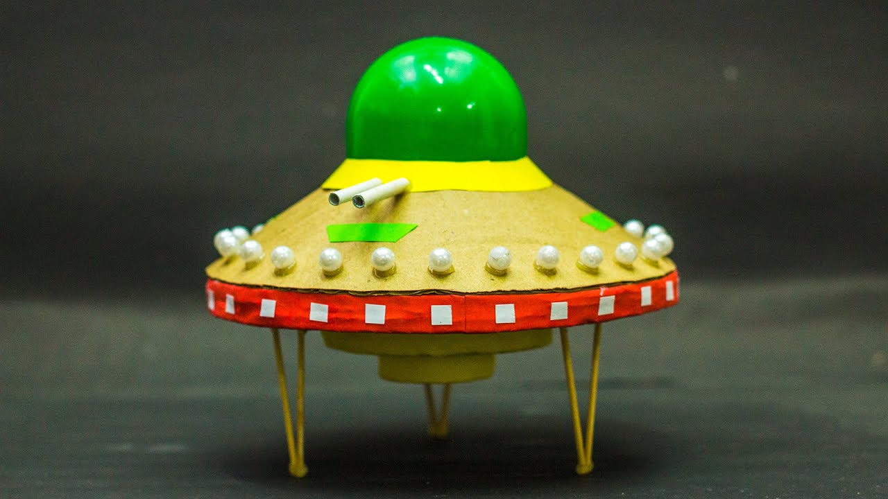 How to make a UFO with cardboard | School Projects