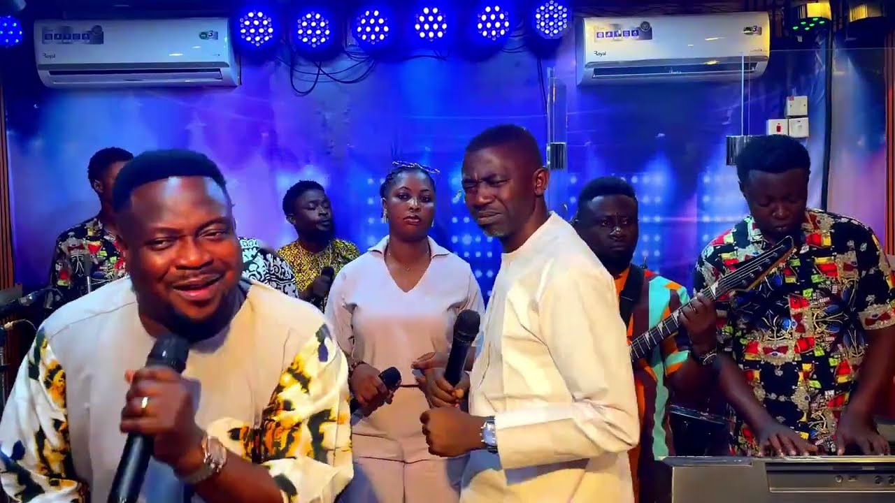 ELIJAH AKINTUNDE x KUNG  AJIDARA  IN  ONLINE PRAISE JUNE EDITION