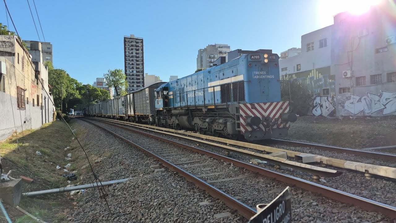 G22 A705 con cerrados de NCA pasando drago rumbo a retiro linea mitre
