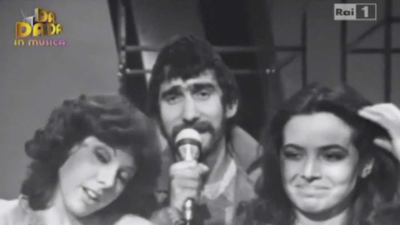 ♪ Stefano Rosso ♫ E allora senti cosa fò ♪