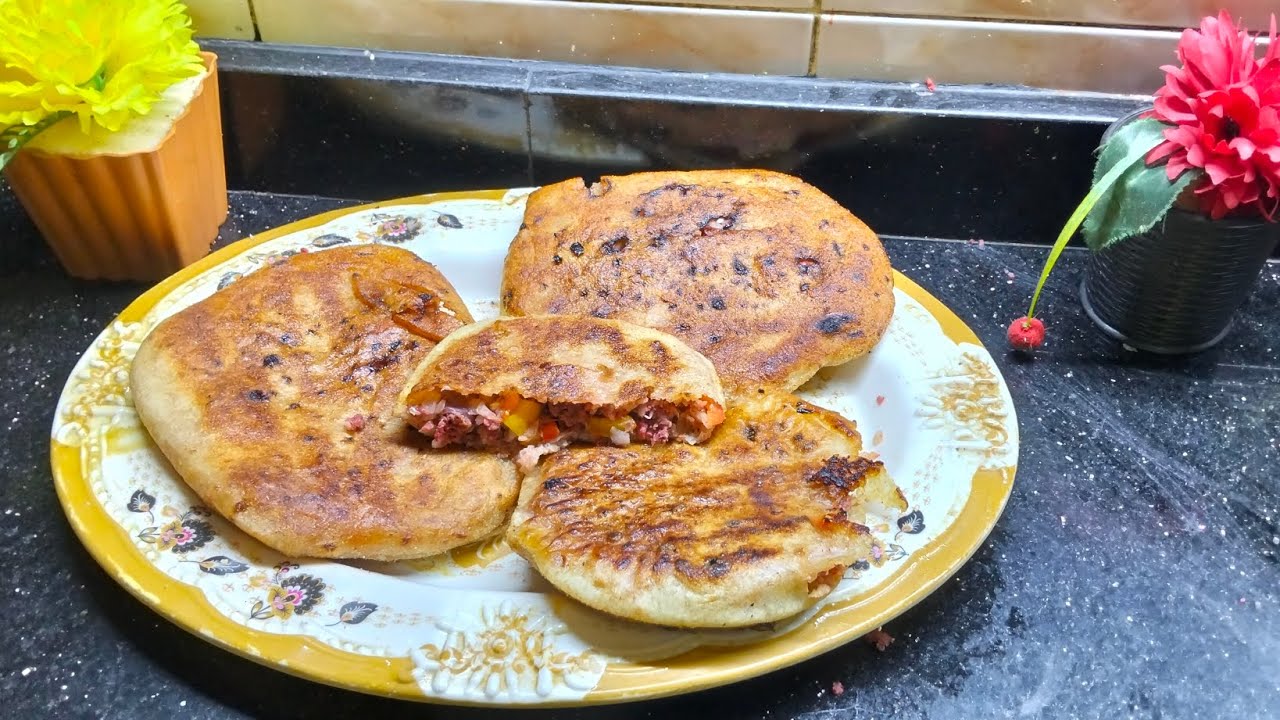 طريقة عمل الحواوشي بالسجق الضاني مع سميه 🙃♥️