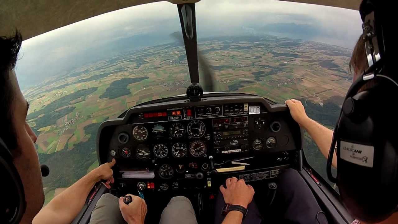 Yverdon aérodrome LSGY - exercise stall (DR400 )