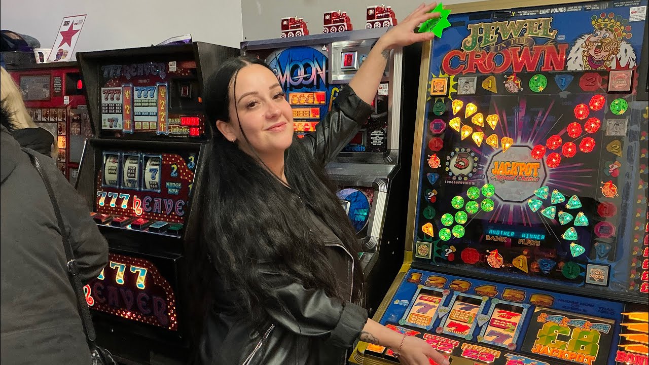 It&rsquo;s Christmas at retro slots Blackpool part 1 of 2