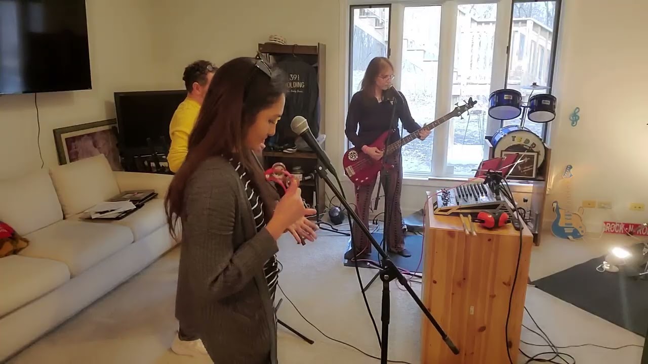 Rehearsal New Project 04: #rockthistown by #thestraycats (1)