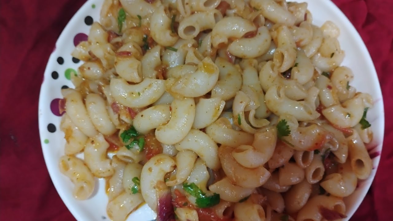 Street style jhatpat banne wali masala Macaroni