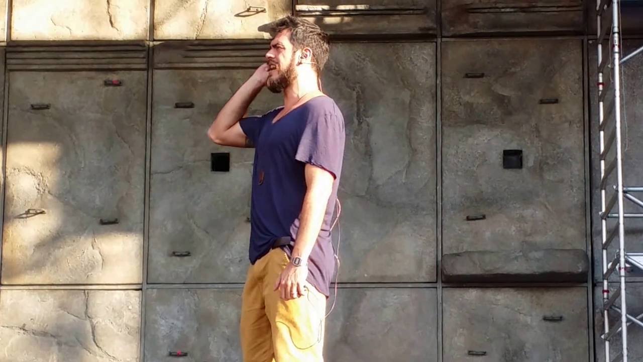 Leonardo Di Minno i clandestini sound check prova microfono Verona 1 settembre 2016