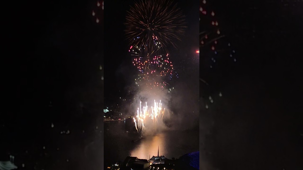 Disneyland fireworks at Marina Bay sand Singapore, on 13 March 2026. First day.