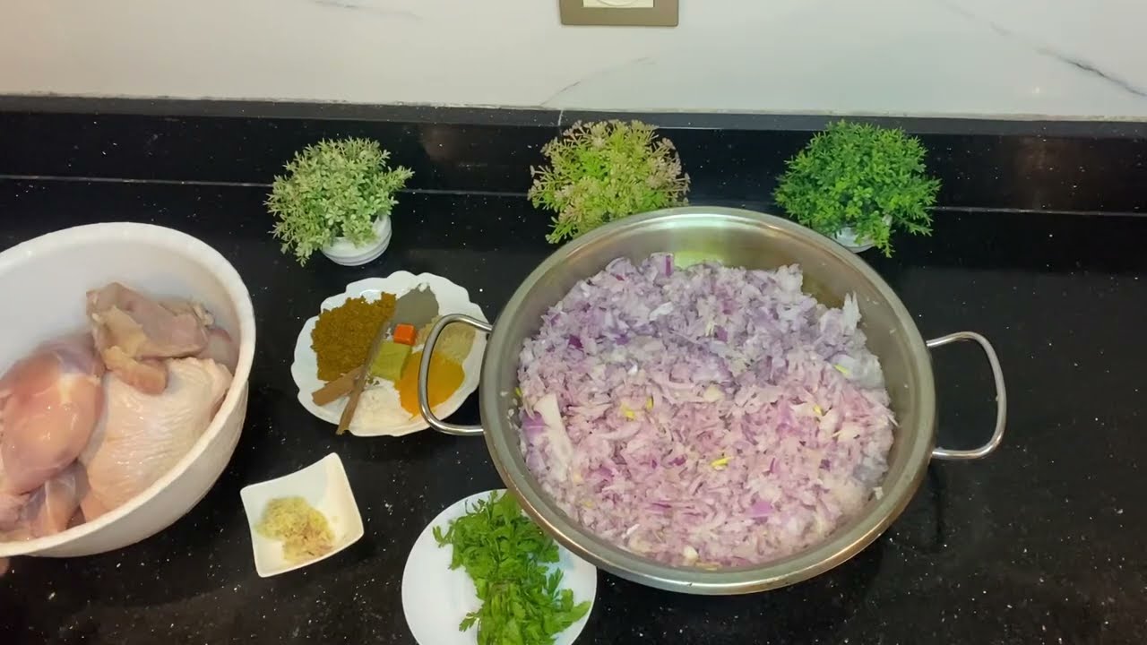 😋اسهل طريقة تحضير ميني بسيطلات بالدجاج 😊