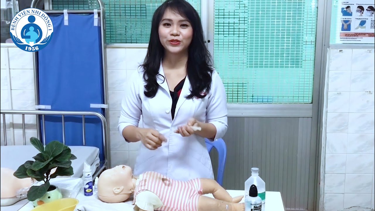 HƯỚNG DẪN VỆ SINH MŨI CHO TRẺ EM