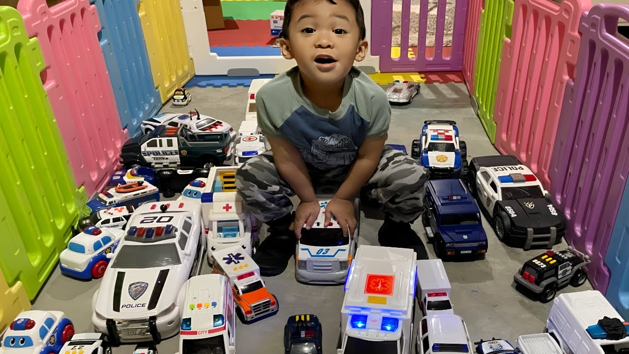 A lot of Ambulance, Police Car Minicars Run by Andre on Minislope for Emergency Response