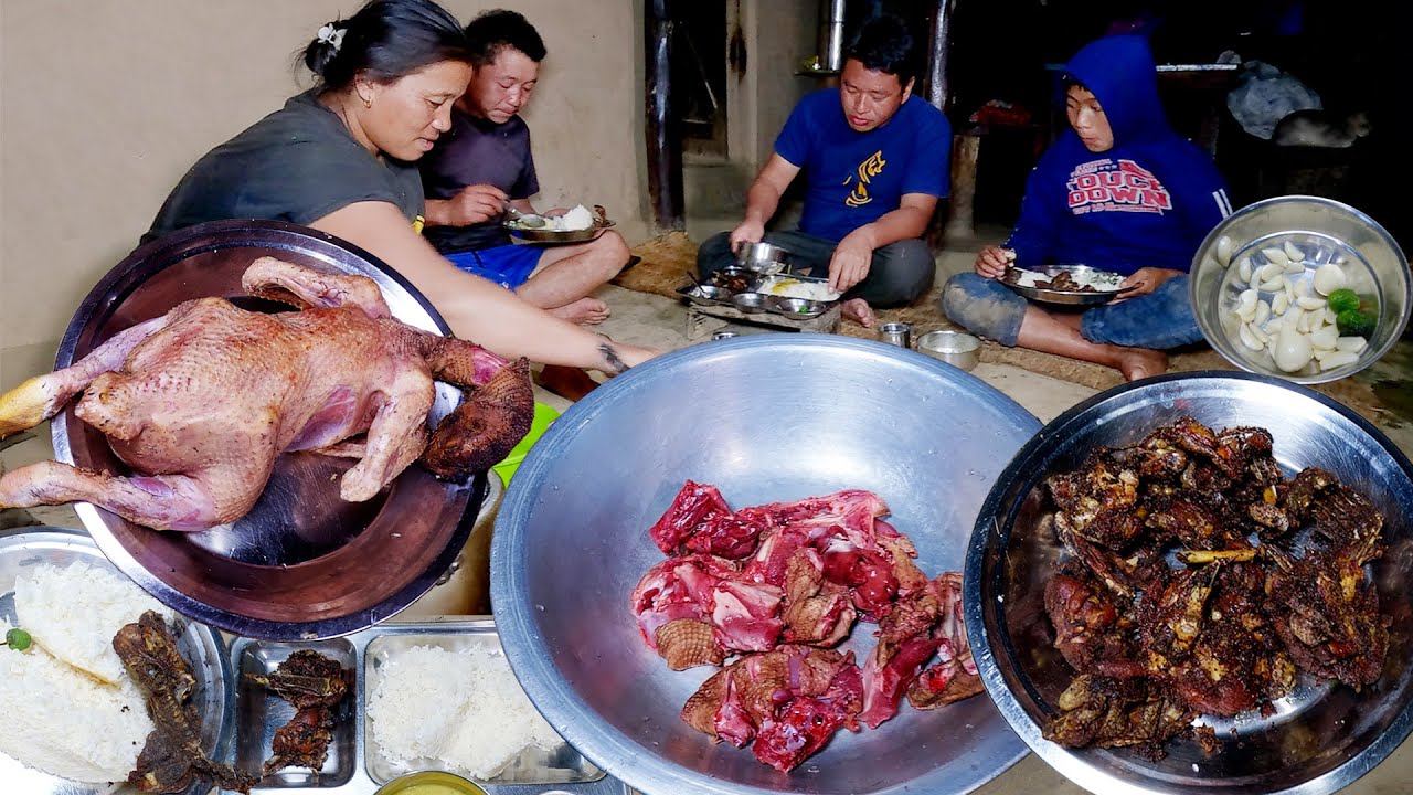 chicken Roast at our dinner with Big brother & Anjaya Rai @ruralnepalquest