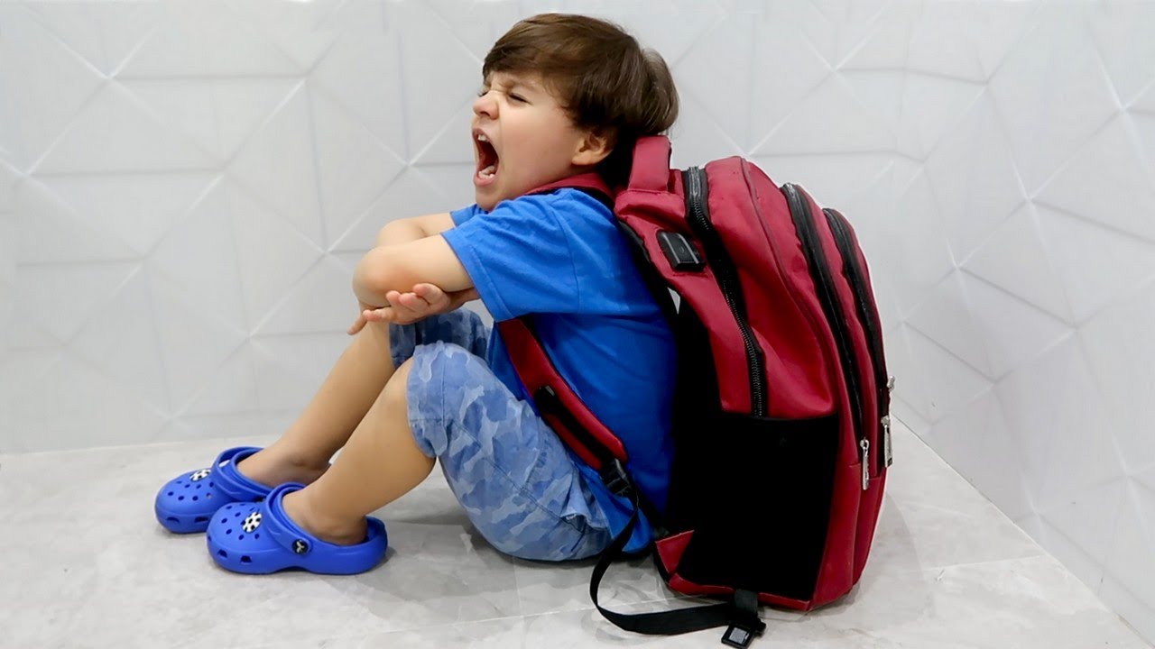É HORA DE IR PARA ESCOLA!!