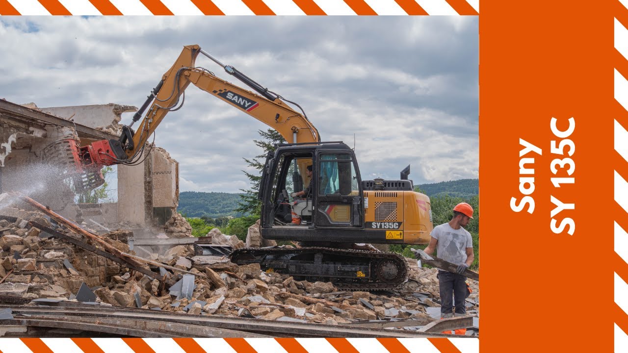 Compact Sany SY135C from Victor Ewen & Fils demolishing a house - Midweek Moments
