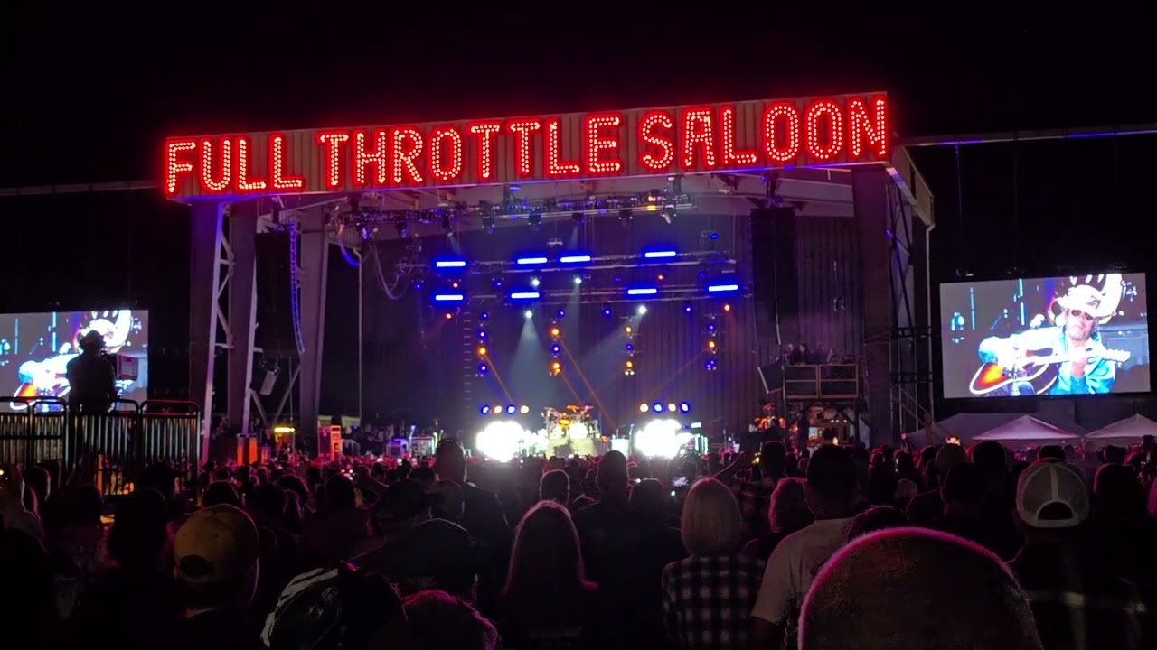 A Country Boy Can Survive, Hank Williams Jr - Full Throttle Saloon 25'