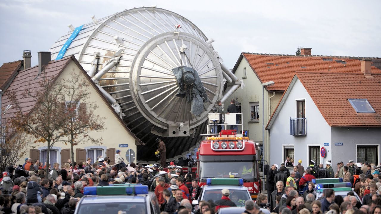 Search for the Neutrino Mass at IUVSTA Workshop 109: APPEC Tech Forum Vacuum & Cryogenics