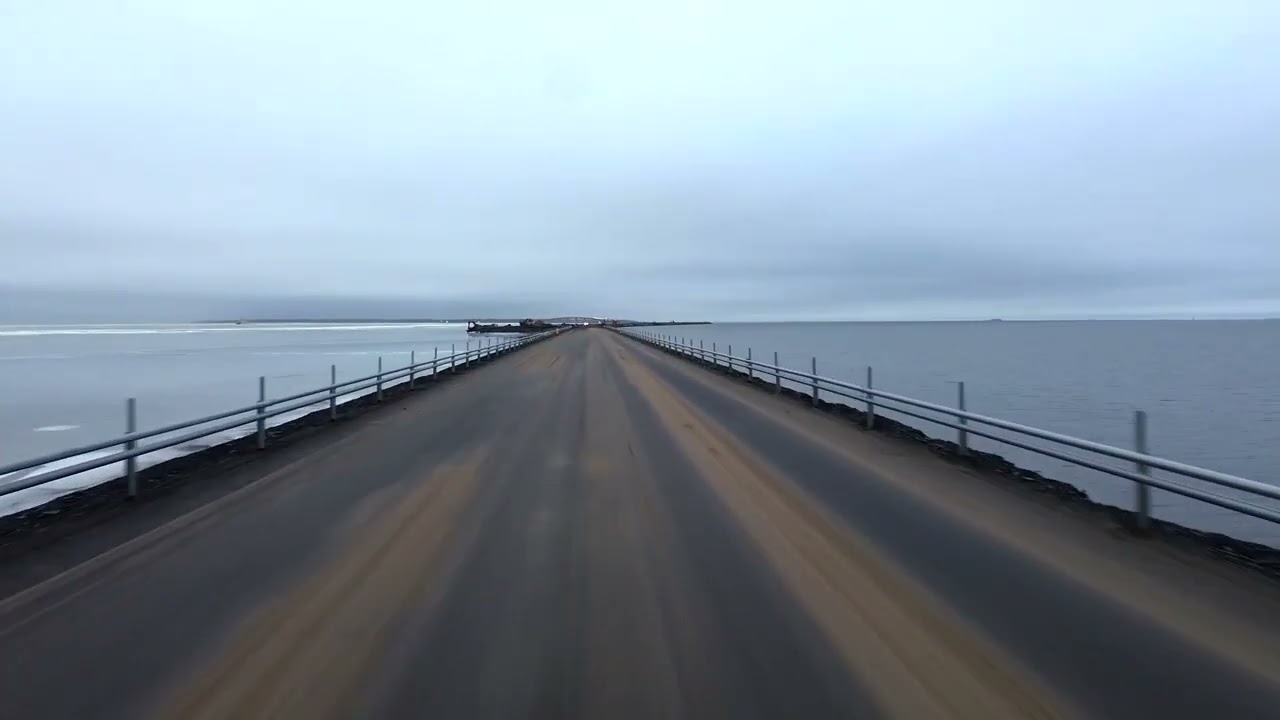 Hailuodon kiinteän yhteyden pengertie joulukuussa 2025