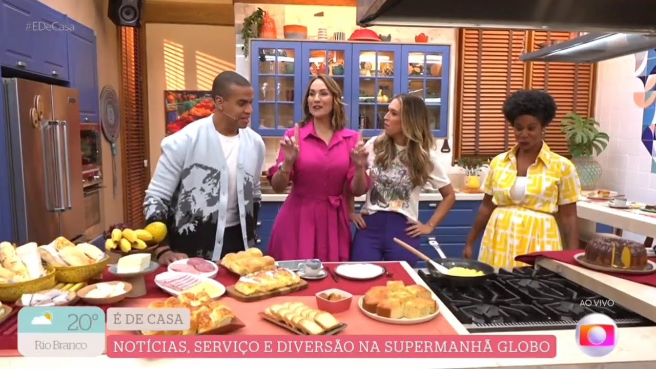 [FHD] Início do novo 'É de Casa' com Maria Beltrão, Thiago Oliveira, Rita Batista e Talitha Morete